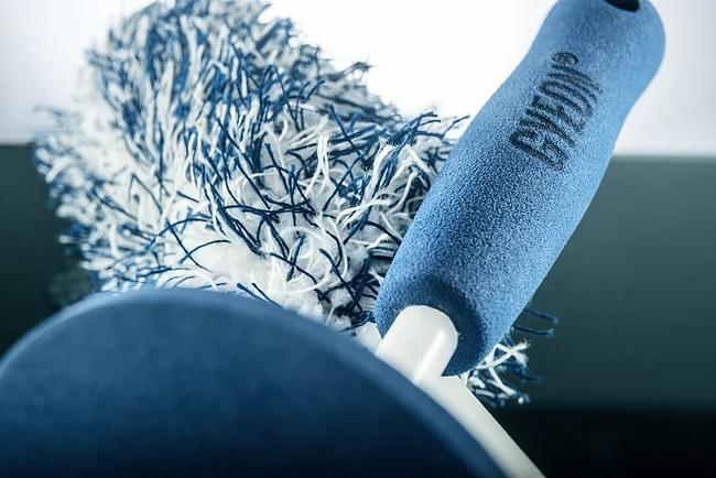 Gyeon Q2M Wheel Brush
